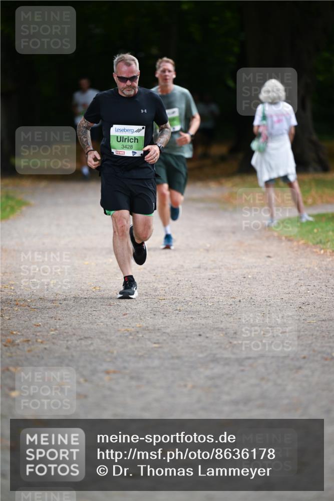 31.08.2025 - 21. Blankeneser Heldenlauf Dr. Thomas Lammeyer http://msf.ph/oto/8636178 31.08.2025 10:42:58 Laufen 3428 meine-sportfotos.de