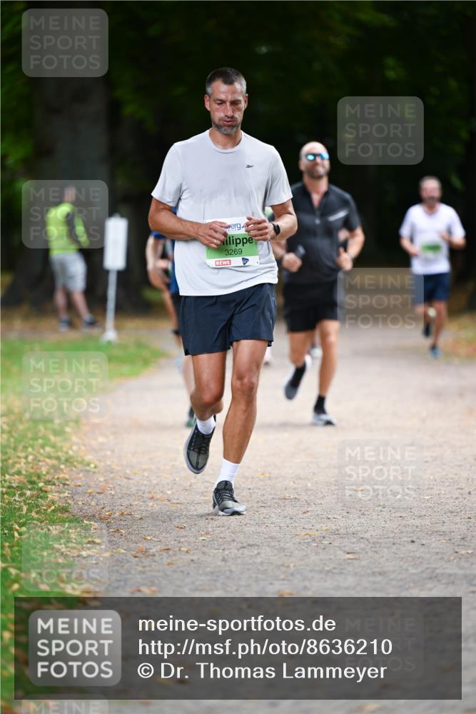 31.08.2025 - 21. Blankeneser Heldenlauf Dr. Thomas Lammeyer http://msf.ph/oto/8636210 31.08.2025 10:43:09 Laufen 3269 meine-sportfotos.de