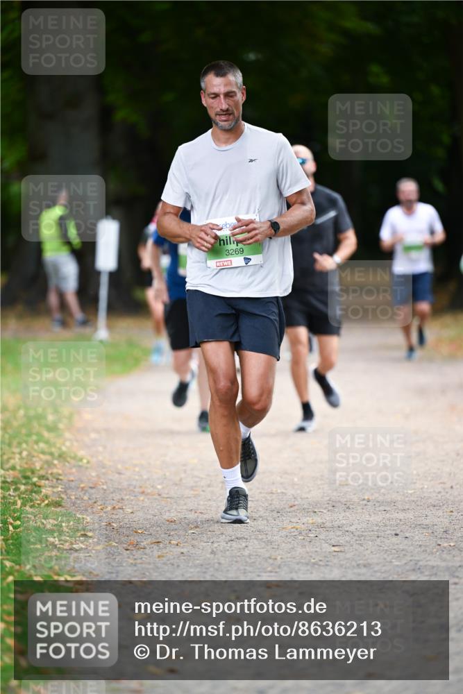 31.08.2025 - 21. Blankeneser Heldenlauf Dr. Thomas Lammeyer http://msf.ph/oto/8636213 31.08.2025 10:43:09 Laufen 3269 meine-sportfotos.de