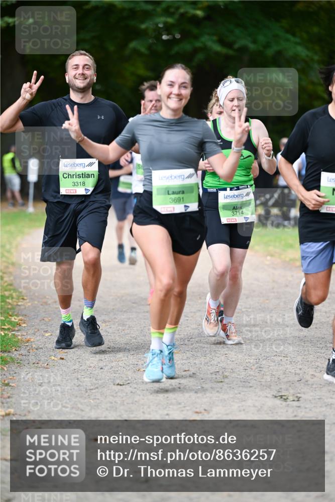 31.08.2025 - 21. Blankeneser Heldenlauf Dr. Thomas Lammeyer http://msf.ph/oto/8636257 31.08.2025 10:43:18 Laufen 3318, 3691, 3714 meine-sportfotos.de