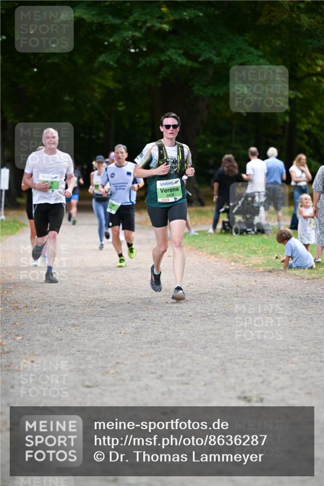 31.08.2025 - 21. Blankeneser Heldenlauf Dr. Thomas Lammeyer http://msf.ph/oto/8636287 31.08.2025 10:43:29 Laufen 3406 meine-sportfotos.de