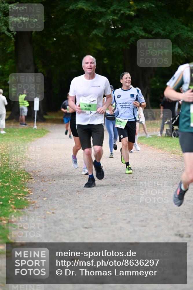 31.08.2025 - 21. Blankeneser Heldenlauf Dr. Thomas Lammeyer http://msf.ph/oto/8636297 31.08.2025 10:43:31 Laufen 3644, 3136 meine-sportfotos.de