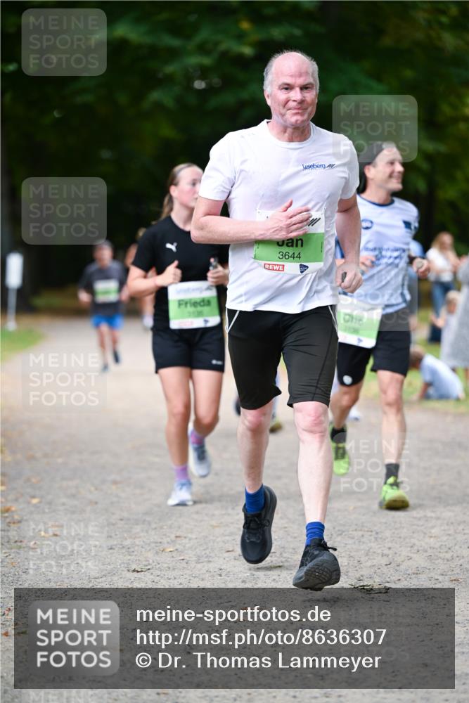 31.08.2025 - 21. Blankeneser Heldenlauf Dr. Thomas Lammeyer http://msf.ph/oto/8636307 31.08.2025 10:43:32 Laufen 3644 meine-sportfotos.de