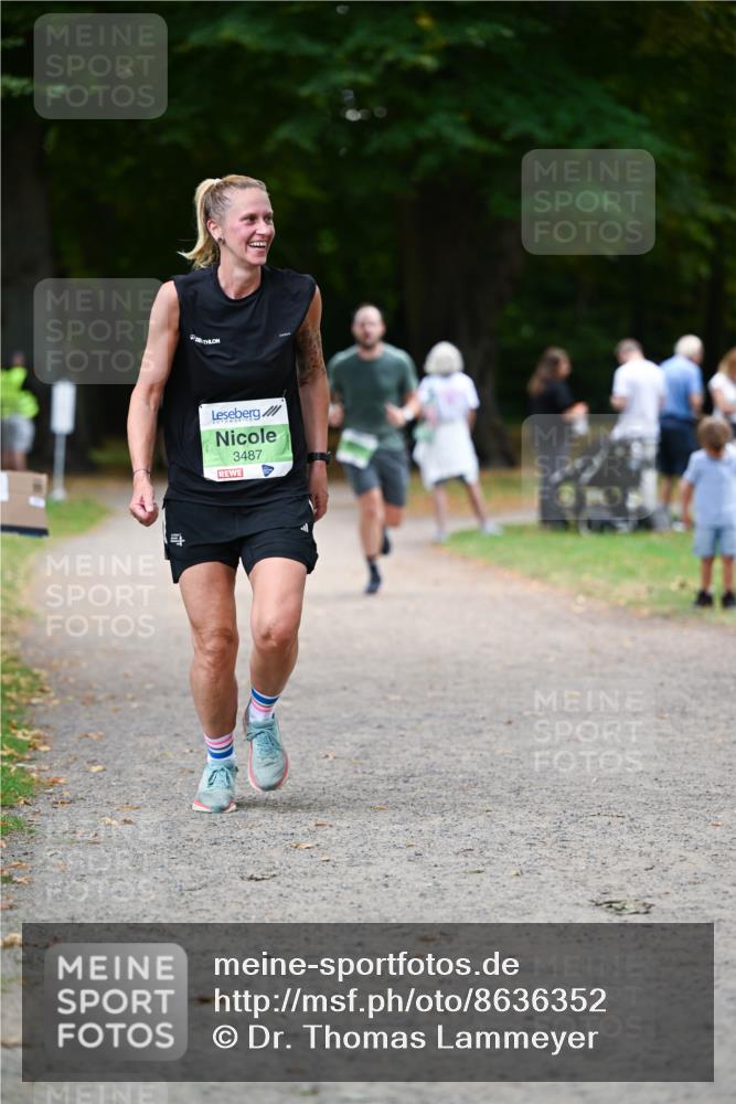 31.08.2025 - 21. Blankeneser Heldenlauf Dr. Thomas Lammeyer http://msf.ph/oto/8636352 31.08.2025 10:43:42 Laufen 3487 meine-sportfotos.de