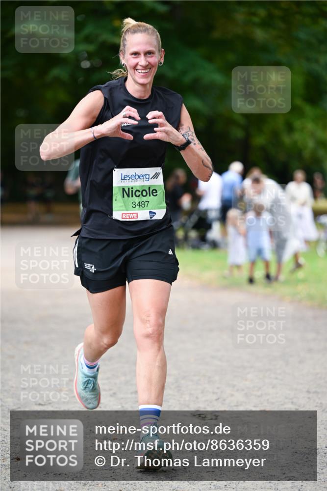 31.08.2025 - 21. Blankeneser Heldenlauf Dr. Thomas Lammeyer http://msf.ph/oto/8636359 31.08.2025 10:43:43 Laufen 3487 meine-sportfotos.de