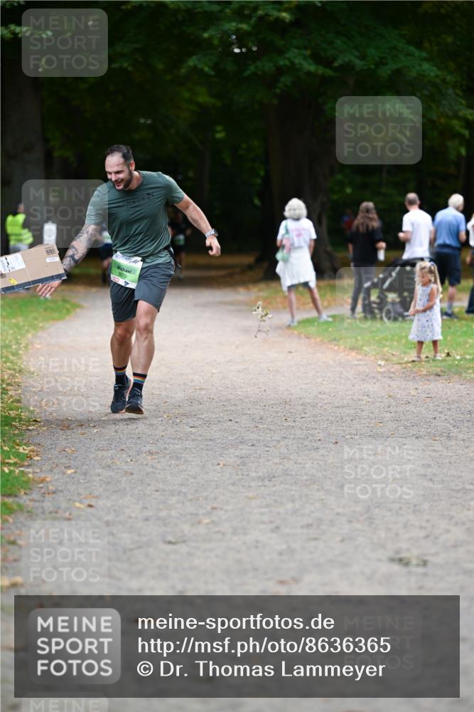 31.08.2025 - 21. Blankeneser Heldenlauf Dr. Thomas Lammeyer http://msf.ph/oto/8636365 31.08.2025 10:43:45 Laufen 3679 meine-sportfotos.de