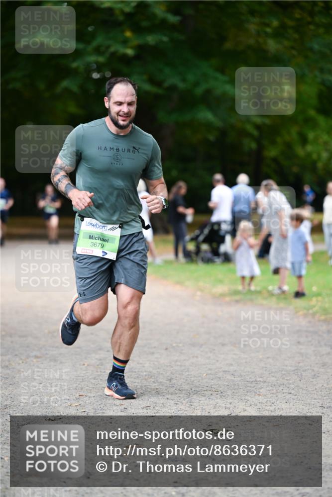 31.08.2025 - 21. Blankeneser Heldenlauf Dr. Thomas Lammeyer http://msf.ph/oto/8636371 31.08.2025 10:43:46 Laufen 3679 meine-sportfotos.de