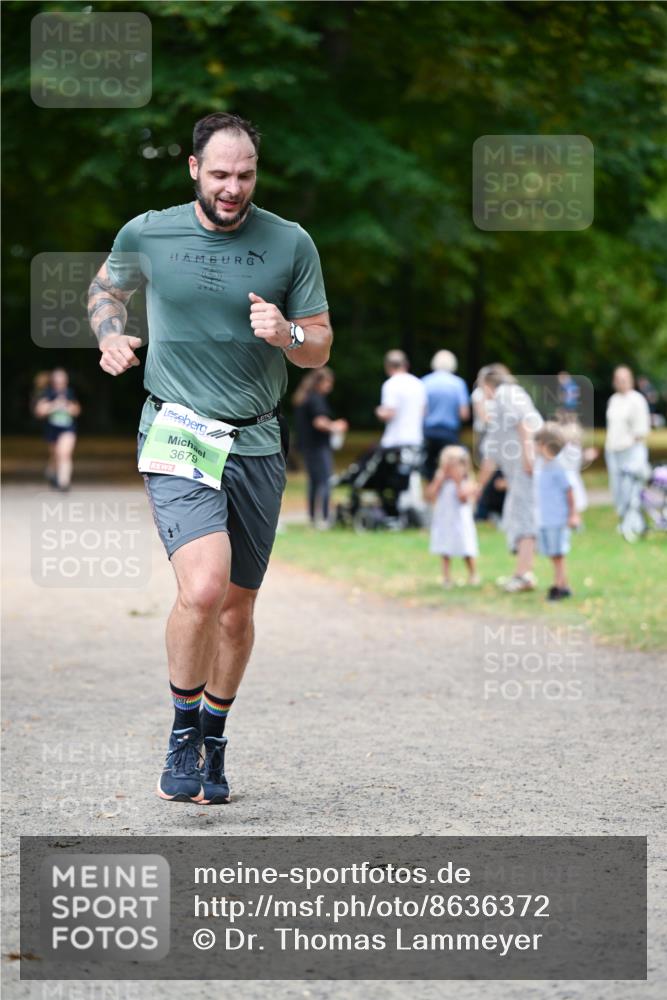 31.08.2025 - 21. Blankeneser Heldenlauf Dr. Thomas Lammeyer http://msf.ph/oto/8636372 31.08.2025 10:43:46 Laufen 3679 meine-sportfotos.de