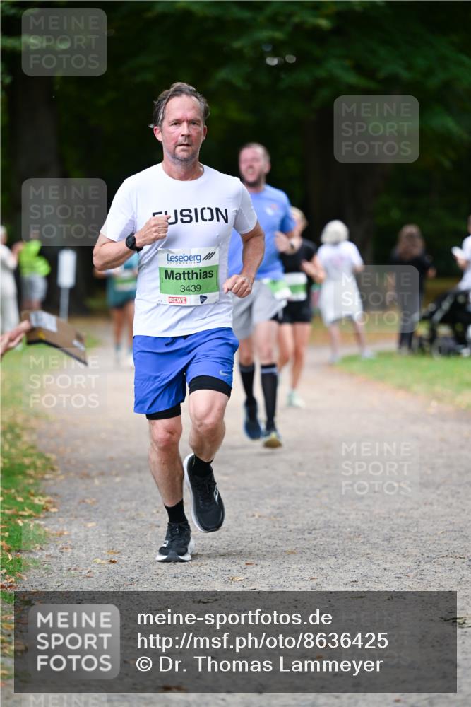 31.08.2025 - 21. Blankeneser Heldenlauf Dr. Thomas Lammeyer http://msf.ph/oto/8636425 31.08.2025 10:44:11 Laufen 3439 meine-sportfotos.de