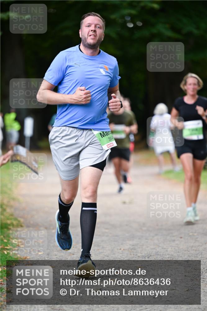 31.08.2025 - 21. Blankeneser Heldenlauf Dr. Thomas Lammeyer http://msf.ph/oto/8636436 31.08.2025 10:44:13 Laufen 3541 meine-sportfotos.de