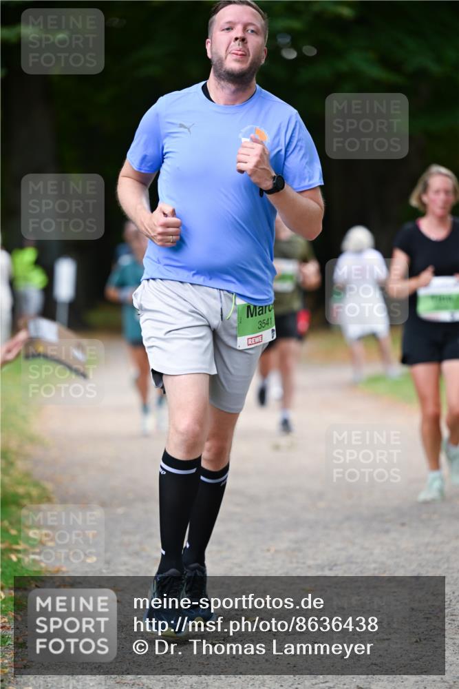 31.08.2025 - 21. Blankeneser Heldenlauf Dr. Thomas Lammeyer http://msf.ph/oto/8636438 31.08.2025 10:44:14 Laufen 3541 meine-sportfotos.de