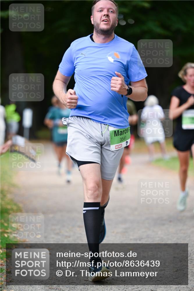 31.08.2025 - 21. Blankeneser Heldenlauf Dr. Thomas Lammeyer http://msf.ph/oto/8636439 31.08.2025 10:44:14 Laufen 3541 meine-sportfotos.de