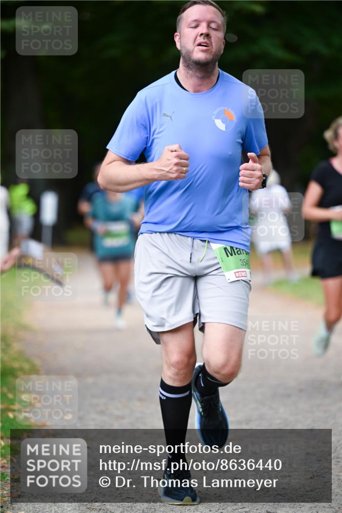 31.08.2025 - 21. Blankeneser Heldenlauf Dr. Thomas Lammeyer http://msf.ph/oto/8636440 31.08.2025 10:44:14 Laufen 3541 meine-sportfotos.de