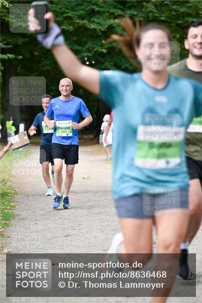 31.08.2025 - 21. Blankeneser Heldenlauf Dr. Thomas Lammeyer http://msf.ph/oto/8636468 31.08.2025 10:44:19 Laufen 3303 meine-sportfotos.de