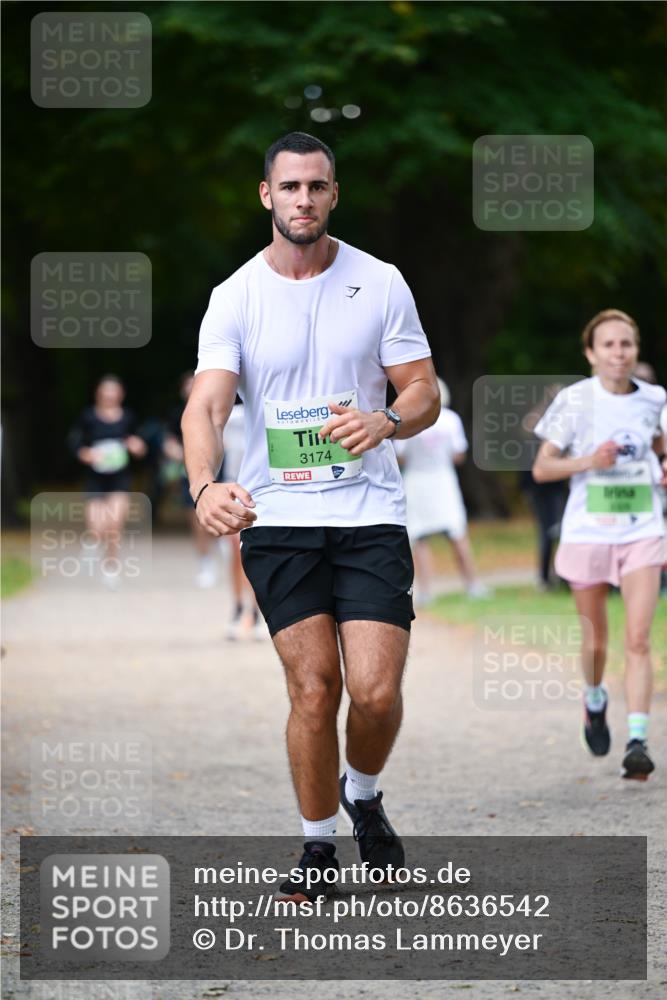 31.08.2025 - 21. Blankeneser Heldenlauf Dr. Thomas Lammeyer http://msf.ph/oto/8636542 31.08.2025 10:44:34 Laufen 3174 meine-sportfotos.de