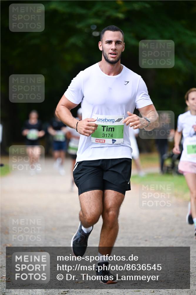 31.08.2025 - 21. Blankeneser Heldenlauf Dr. Thomas Lammeyer http://msf.ph/oto/8636545 31.08.2025 10:44:34 Laufen 3174 meine-sportfotos.de