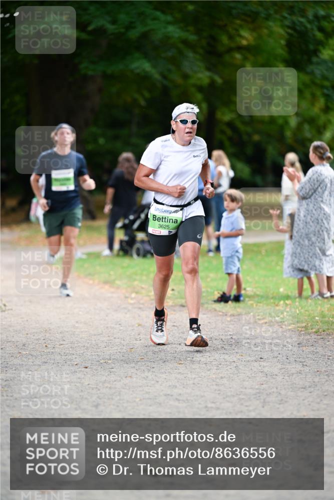 31.08.2025 - 21. Blankeneser Heldenlauf Dr. Thomas Lammeyer http://msf.ph/oto/8636556 31.08.2025 10:44:38 Laufen 3625 meine-sportfotos.de