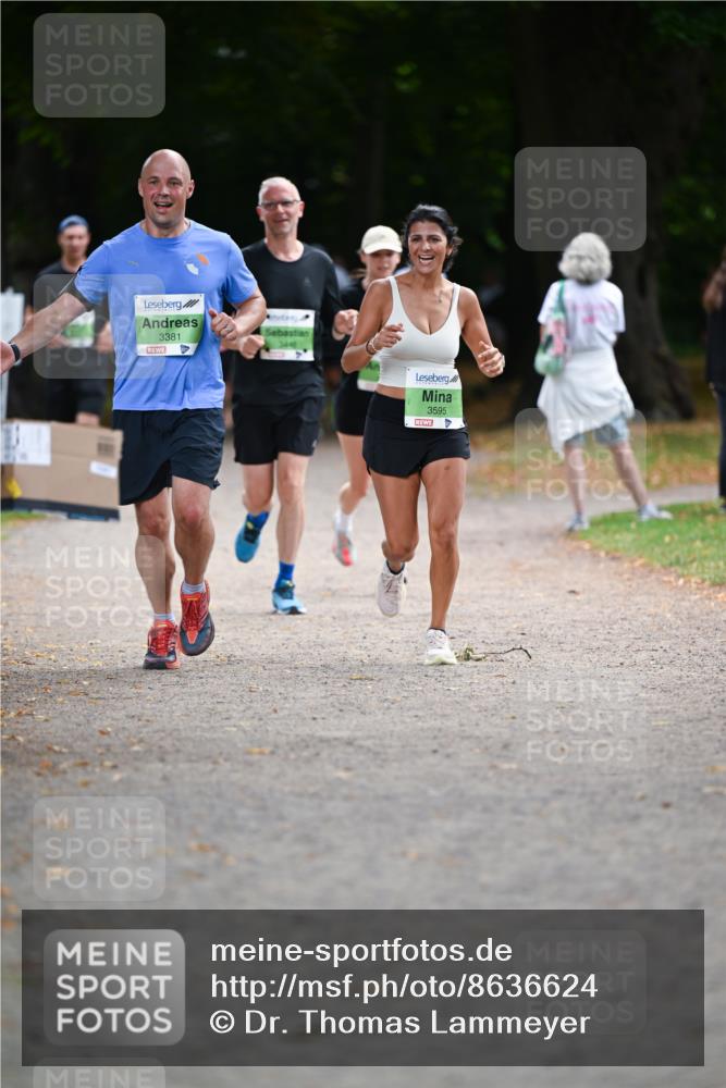 31.08.2025 - 21. Blankeneser Heldenlauf Dr. Thomas Lammeyer http://msf.ph/oto/8636624 31.08.2025 10:44:52 Laufen 3381, 3446, 3595 meine-sportfotos.de
