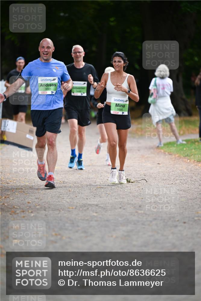 31.08.2025 - 21. Blankeneser Heldenlauf Dr. Thomas Lammeyer http://msf.ph/oto/8636625 31.08.2025 10:44:52 Laufen 3381, 3446, 3595 meine-sportfotos.de