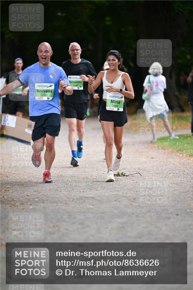 31.08.2025 - 21. Blankeneser Heldenlauf Dr. Thomas Lammeyer http://msf.ph/oto/8636626 31.08.2025 10:44:52 Laufen 3381, 3646, 3595 meine-sportfotos.de