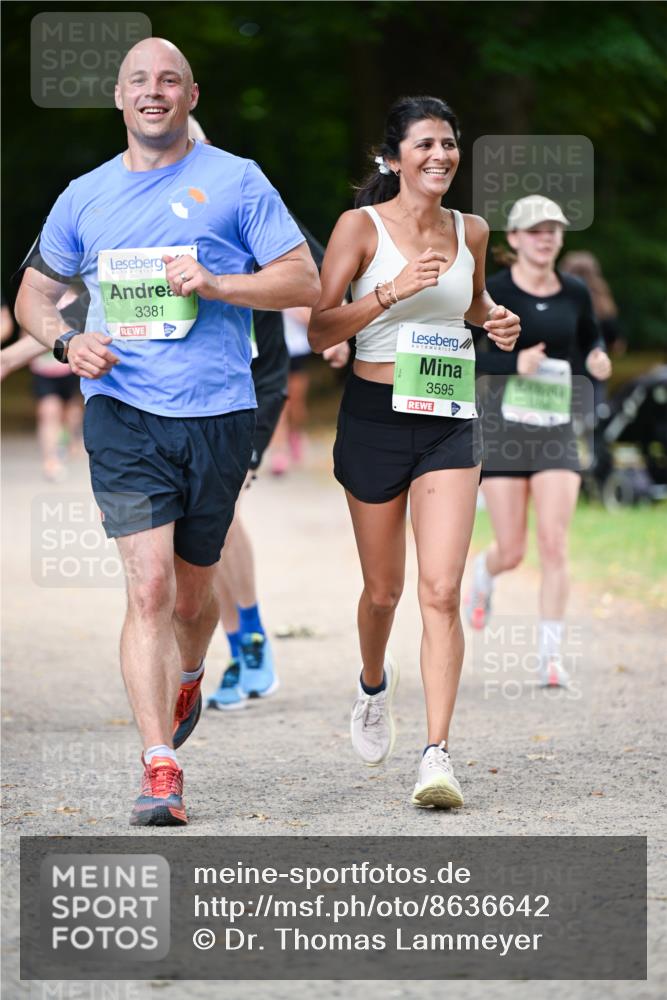 31.08.2025 - 21. Blankeneser Heldenlauf Dr. Thomas Lammeyer http://msf.ph/oto/8636642 31.08.2025 10:44:55 Laufen 3381, 3595 meine-sportfotos.de