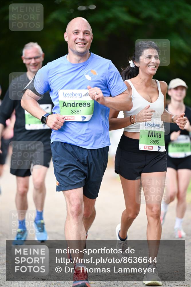 31.08.2025 - 21. Blankeneser Heldenlauf Dr. Thomas Lammeyer http://msf.ph/oto/8636644 31.08.2025 10:44:56 Laufen 3381, 3595 meine-sportfotos.de