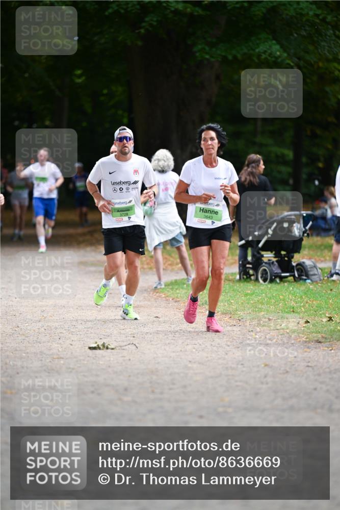 31.08.2025 - 21. Blankeneser Heldenlauf Dr. Thomas Lammeyer http://msf.ph/oto/8636669 31.08.2025 10:45:01 Laufen 3728, 3643 meine-sportfotos.de