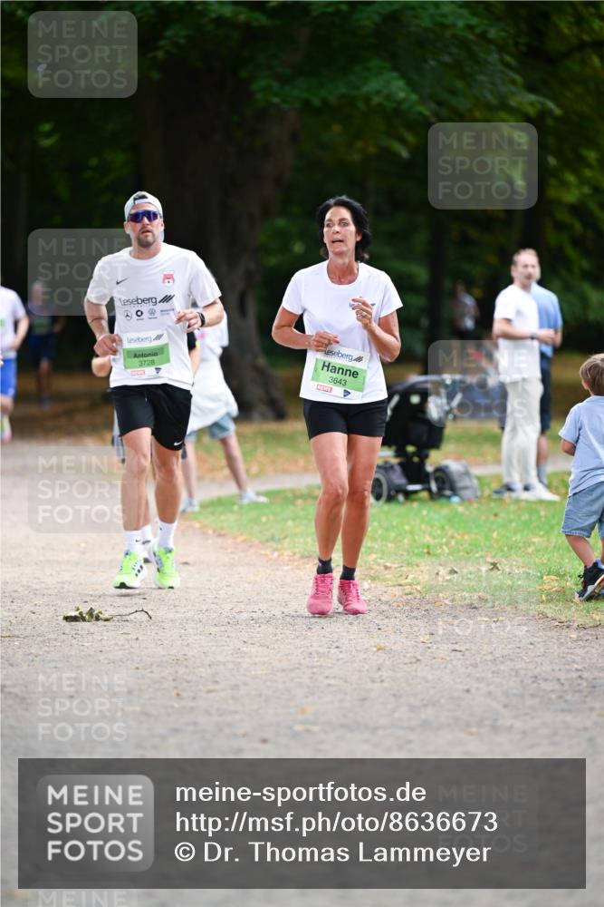 31.08.2025 - 21. Blankeneser Heldenlauf Dr. Thomas Lammeyer http://msf.ph/oto/8636673 31.08.2025 10:45:02 Laufen 3728, 3643 meine-sportfotos.de