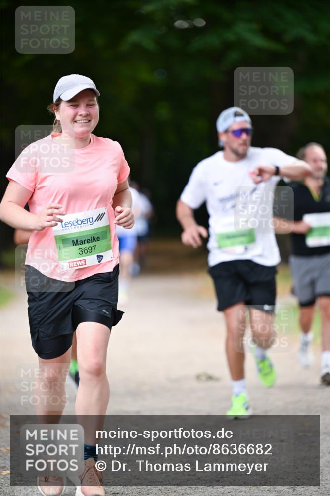 31.08.2025 - 21. Blankeneser Heldenlauf Dr. Thomas Lammeyer http://msf.ph/oto/8636682 31.08.2025 10:45:05 Laufen 3697 meine-sportfotos.de