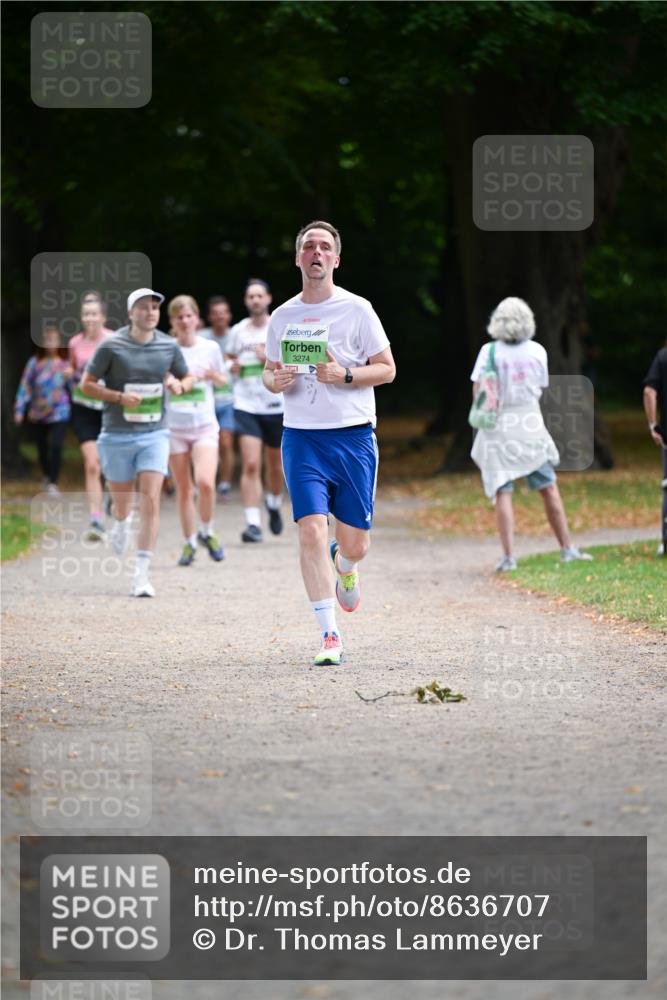31.08.2025 - 21. Blankeneser Heldenlauf Dr. Thomas Lammeyer http://msf.ph/oto/8636707 31.08.2025 10:45:09 Laufen 3274 meine-sportfotos.de
