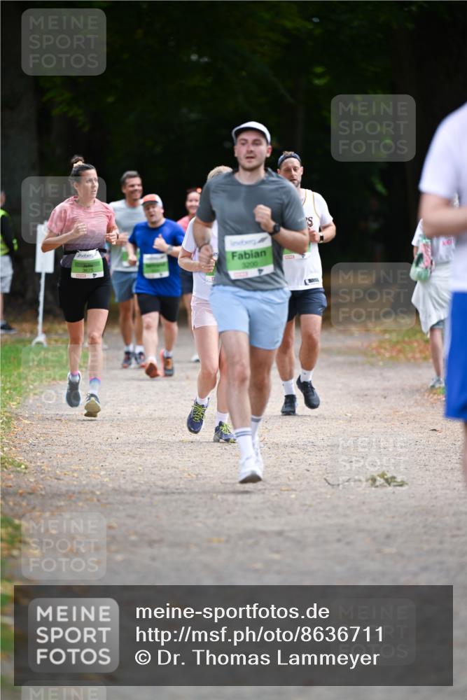 31.08.2025 - 21. Blankeneser Heldenlauf Dr. Thomas Lammeyer http://msf.ph/oto/8636711 31.08.2025 10:45:12 Laufen 3675, 3200 meine-sportfotos.de