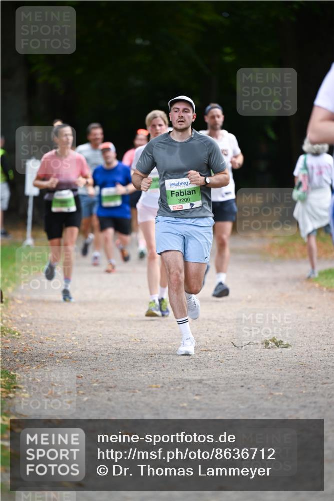 31.08.2025 - 21. Blankeneser Heldenlauf Dr. Thomas Lammeyer http://msf.ph/oto/8636712 31.08.2025 10:45:12 Laufen 3200 meine-sportfotos.de