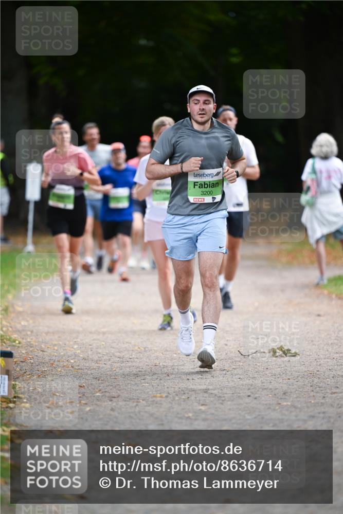 31.08.2025 - 21. Blankeneser Heldenlauf Dr. Thomas Lammeyer http://msf.ph/oto/8636714 31.08.2025 10:45:13 Laufen 3200 meine-sportfotos.de