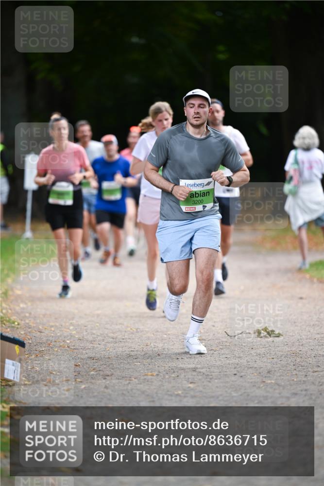 31.08.2025 - 21. Blankeneser Heldenlauf Dr. Thomas Lammeyer http://msf.ph/oto/8636715 31.08.2025 10:45:13 Laufen 3200 meine-sportfotos.de