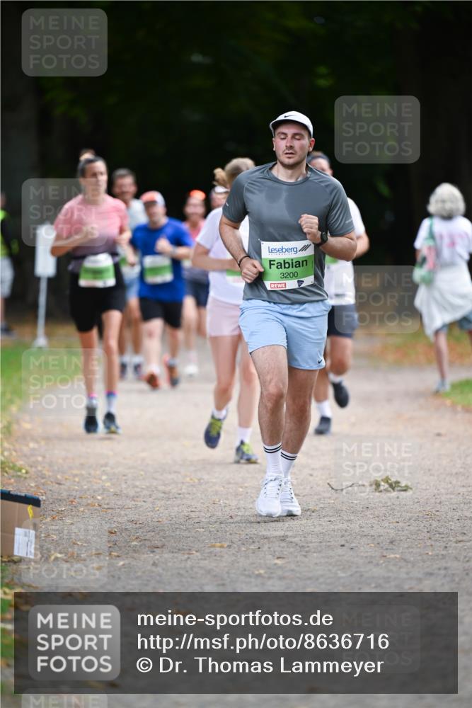 31.08.2025 - 21. Blankeneser Heldenlauf Dr. Thomas Lammeyer http://msf.ph/oto/8636716 31.08.2025 10:45:13 Laufen 3200 meine-sportfotos.de