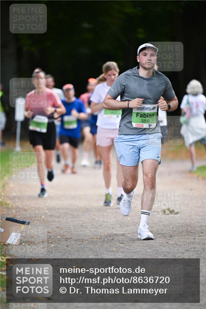 31.08.2025 - 21. Blankeneser Heldenlauf Dr. Thomas Lammeyer http://msf.ph/oto/8636720 31.08.2025 10:45:13 Laufen 3200 meine-sportfotos.de