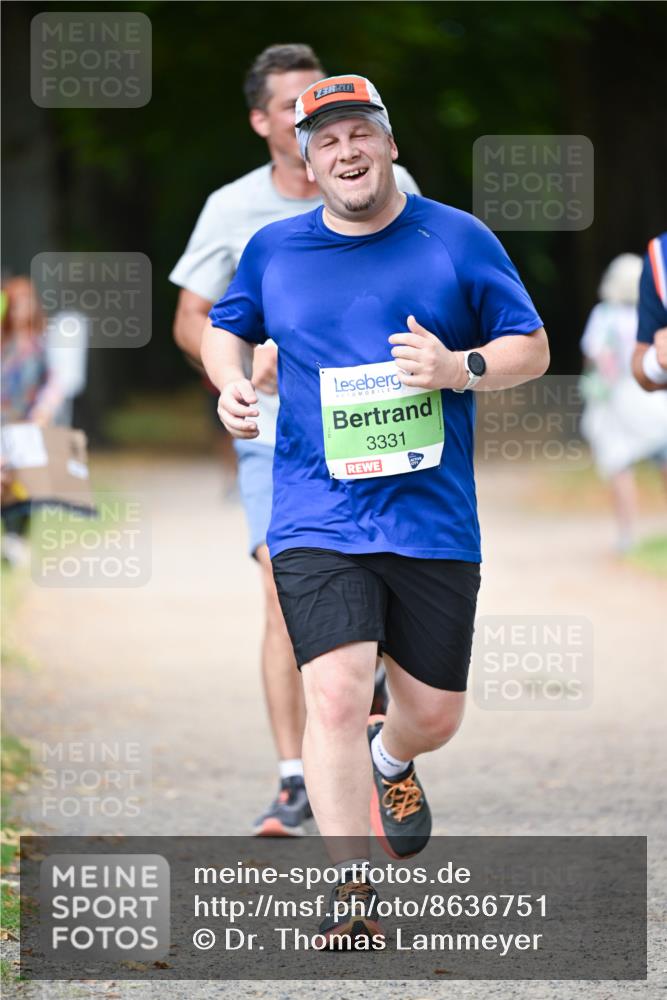 31.08.2025 - 21. Blankeneser Heldenlauf Dr. Thomas Lammeyer http://msf.ph/oto/8636751 31.08.2025 10:45:20 Laufen 3, 90, 3331 meine-sportfotos.de