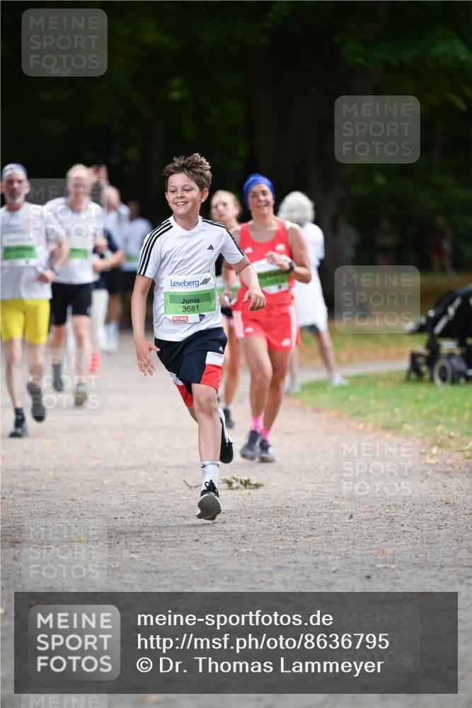 31.08.2025 - 21. Blankeneser Heldenlauf Dr. Thomas Lammeyer http://msf.ph/oto/8636795 31.08.2025 10:45:45 Laufen 3681 meine-sportfotos.de