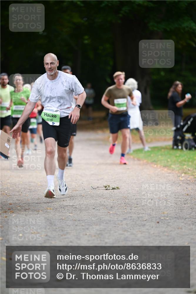 31.08.2025 - 21. Blankeneser Heldenlauf Dr. Thomas Lammeyer http://msf.ph/oto/8636833 31.08.2025 10:45:53 Laufen 3246 meine-sportfotos.de