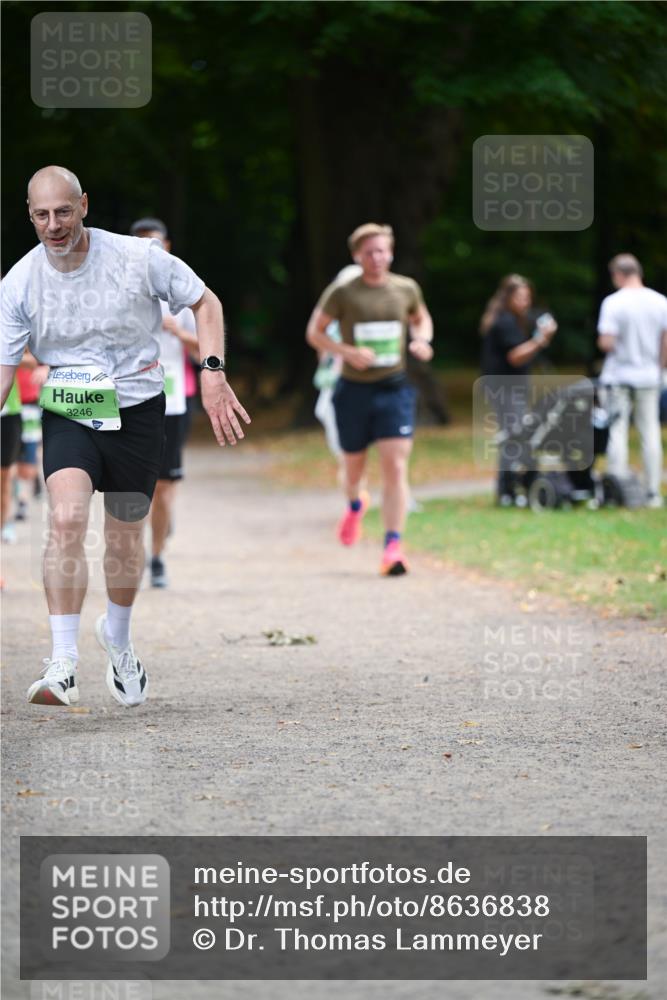 31.08.2025 - 21. Blankeneser Heldenlauf Dr. Thomas Lammeyer http://msf.ph/oto/8636838 31.08.2025 10:45:54 Laufen 3246 meine-sportfotos.de
