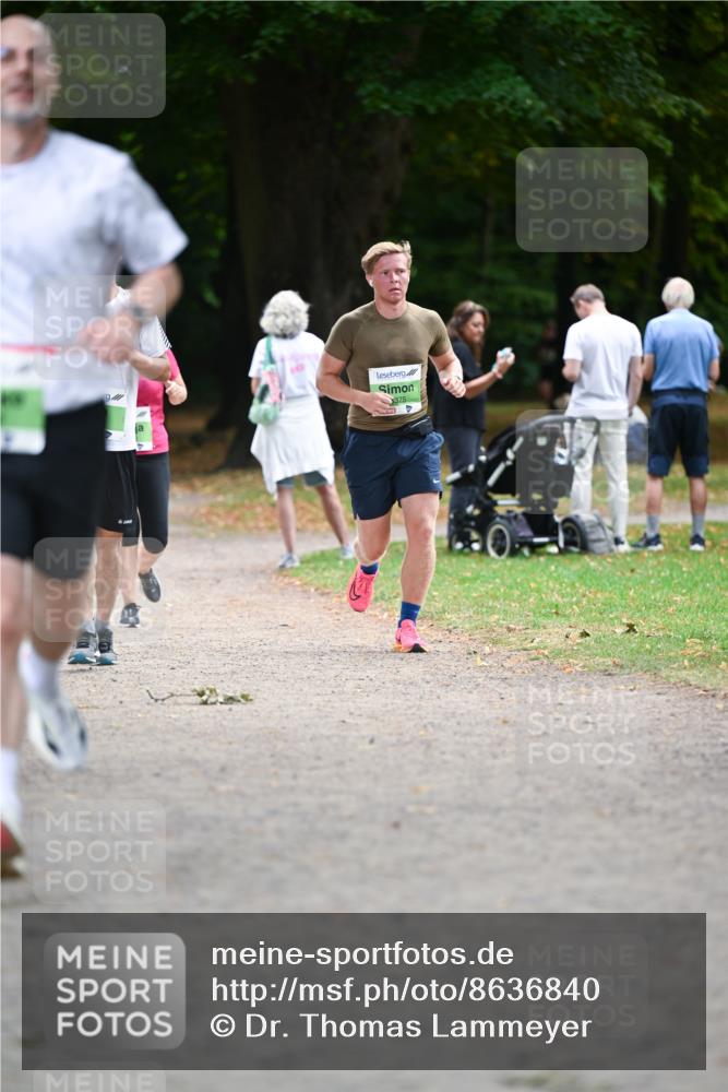 31.08.2025 - 21. Blankeneser Heldenlauf Dr. Thomas Lammeyer http://msf.ph/oto/8636840 31.08.2025 10:45:55 Laufen 375 meine-sportfotos.de