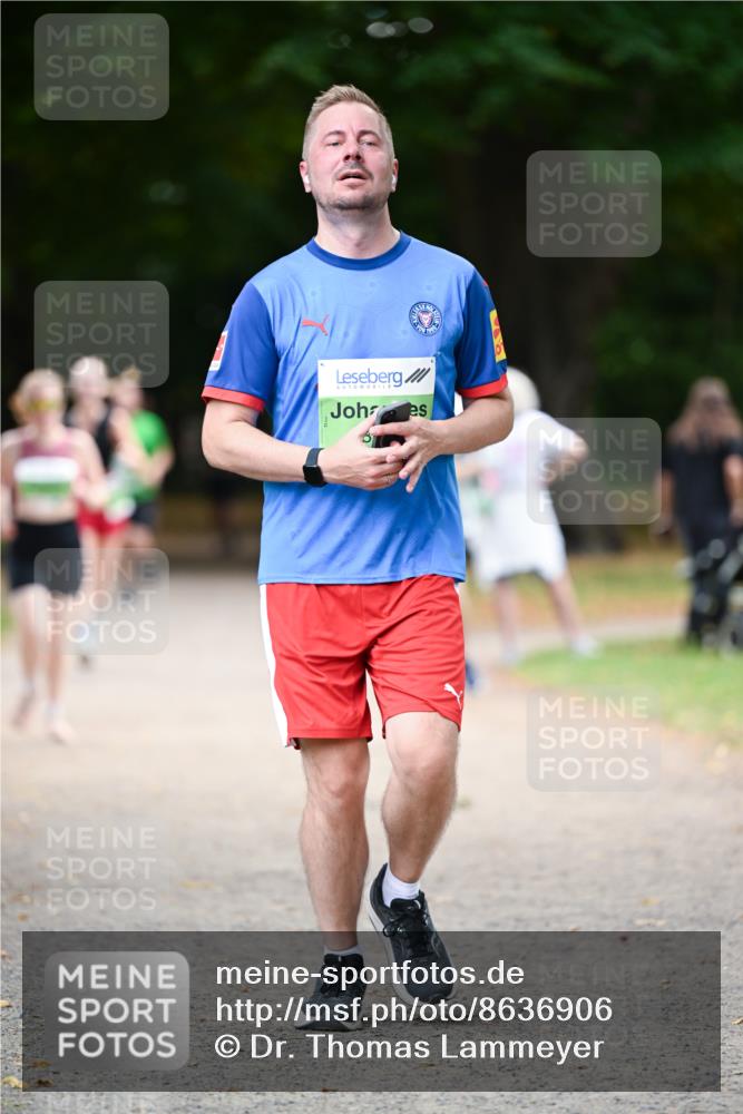 31.08.2025 - 21. Blankeneser Heldenlauf Dr. Thomas Lammeyer http://msf.ph/oto/8636906 31.08.2025 10:46:09 Laufen 01 meine-sportfotos.de