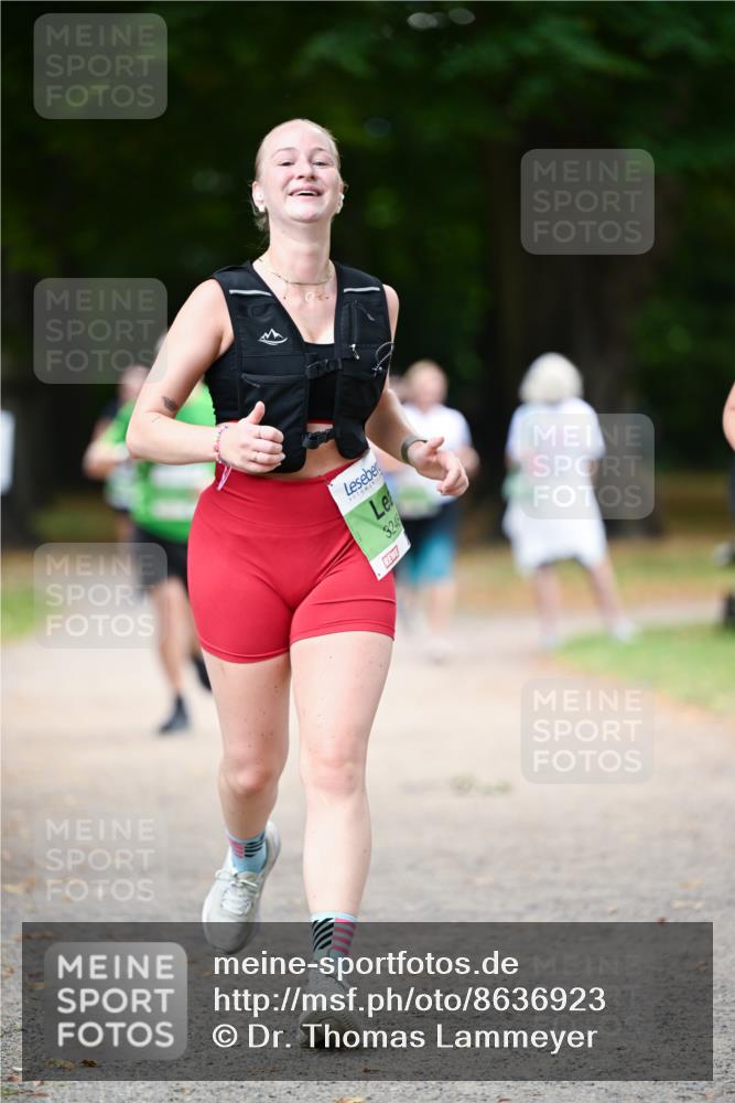 31.08.2025 - 21. Blankeneser Heldenlauf Dr. Thomas Lammeyer http://msf.ph/oto/8636923 31.08.2025 10:46:16 Laufen 3248 meine-sportfotos.de