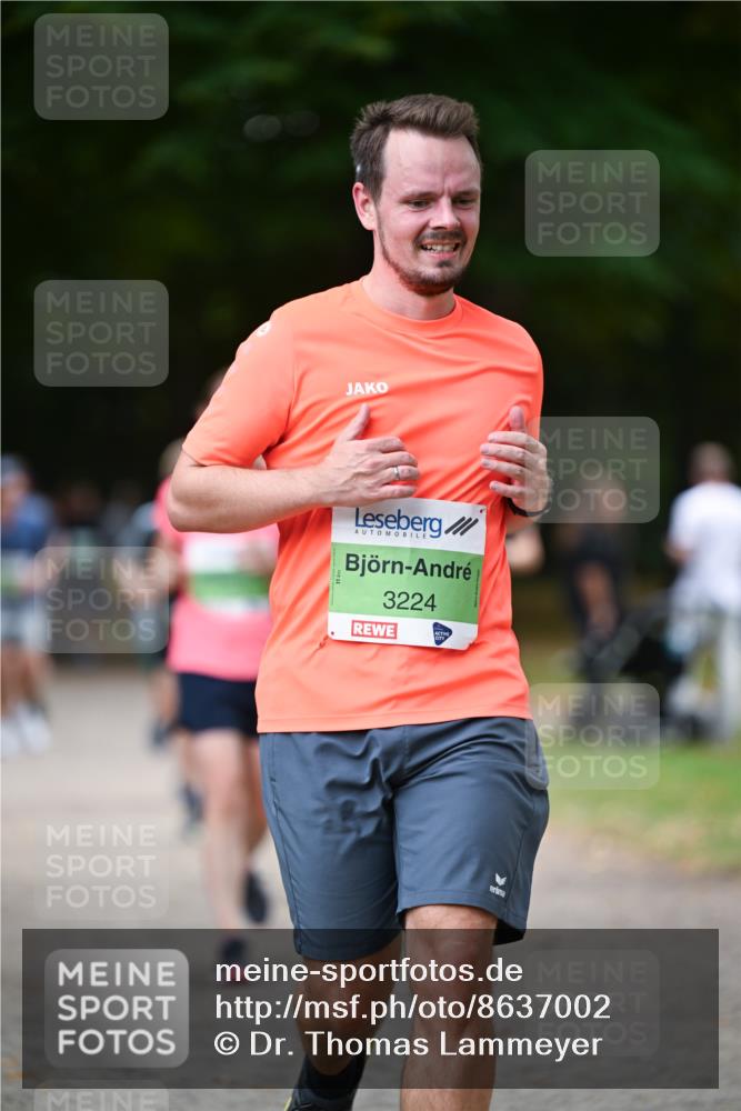 31.08.2025 - 21. Blankeneser Heldenlauf Dr. Thomas Lammeyer http://msf.ph/oto/8637002 31.08.2025 10:46:36 Laufen 3224 meine-sportfotos.de