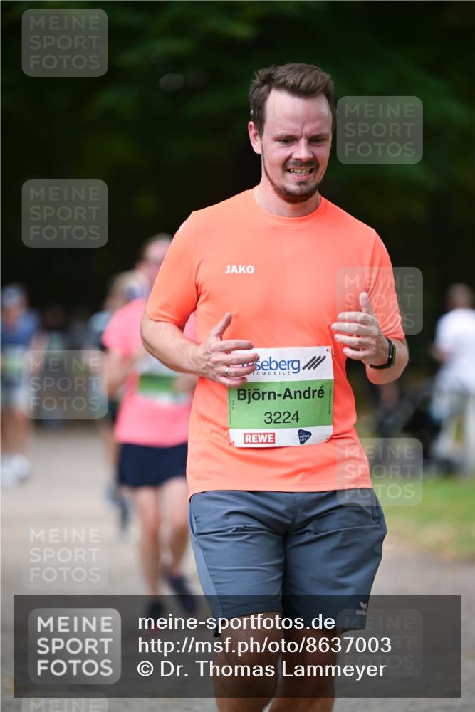 31.08.2025 - 21. Blankeneser Heldenlauf Dr. Thomas Lammeyer http://msf.ph/oto/8637003 31.08.2025 10:46:36 Laufen 3224 meine-sportfotos.de