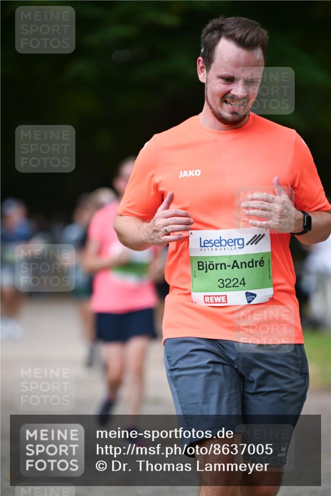 31.08.2025 - 21. Blankeneser Heldenlauf Dr. Thomas Lammeyer http://msf.ph/oto/8637005 31.08.2025 10:46:36 Laufen 3224 meine-sportfotos.de