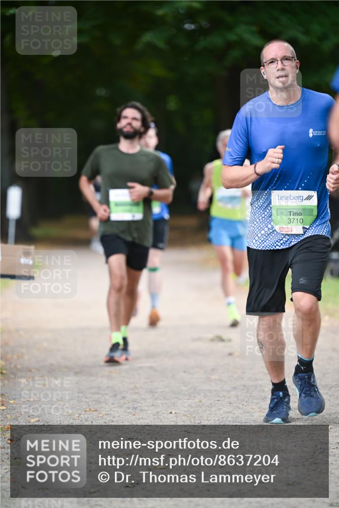 31.08.2025 - 21. Blankeneser Heldenlauf Dr. Thomas Lammeyer http://msf.ph/oto/8637204 31.08.2025 10:47:21 Laufen 3710 meine-sportfotos.de