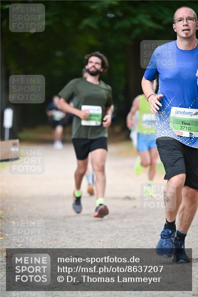 31.08.2025 - 21. Blankeneser Heldenlauf Dr. Thomas Lammeyer http://msf.ph/oto/8637207 31.08.2025 10:47:21 Laufen 3710 meine-sportfotos.de