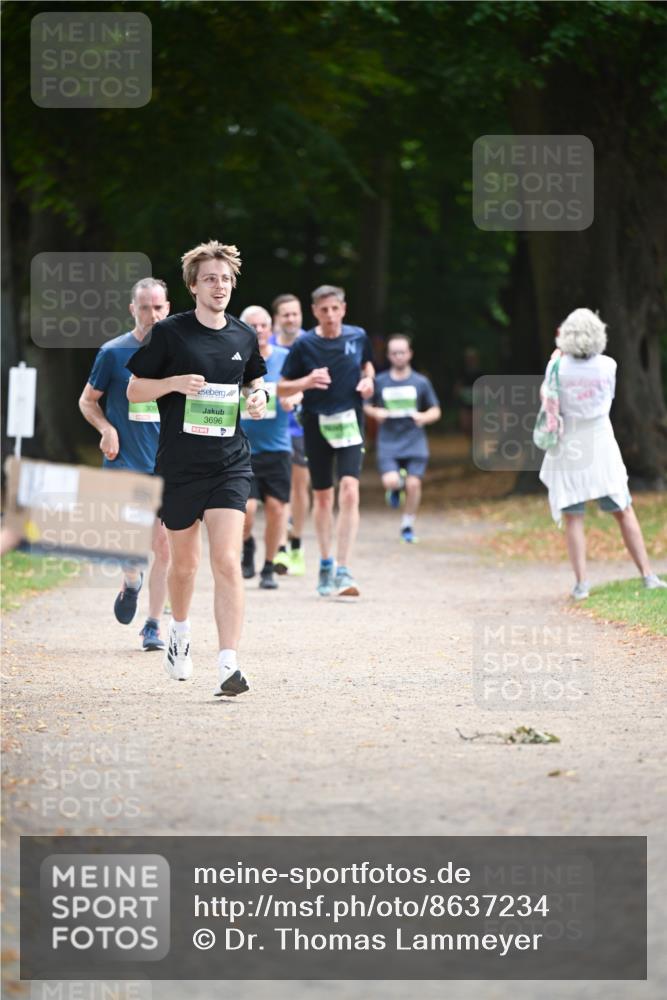 31.08.2025 - 21. Blankeneser Heldenlauf Dr. Thomas Lammeyer http://msf.ph/oto/8637234 31.08.2025 10:47:29 Laufen 3696 meine-sportfotos.de