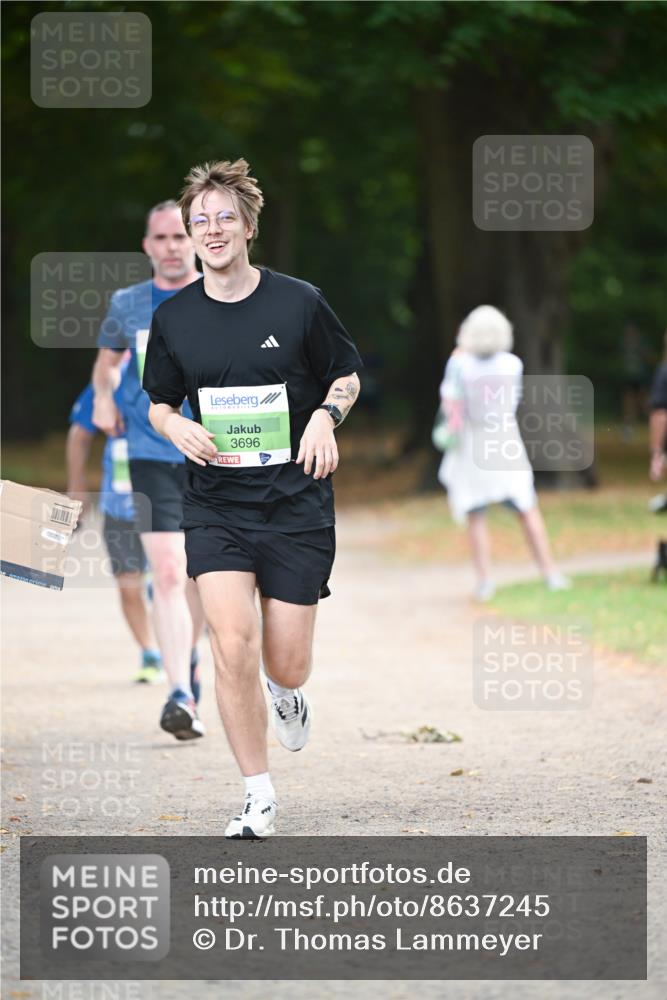 31.08.2025 - 21. Blankeneser Heldenlauf Dr. Thomas Lammeyer http://msf.ph/oto/8637245 31.08.2025 10:47:31 Laufen 3696 meine-sportfotos.de